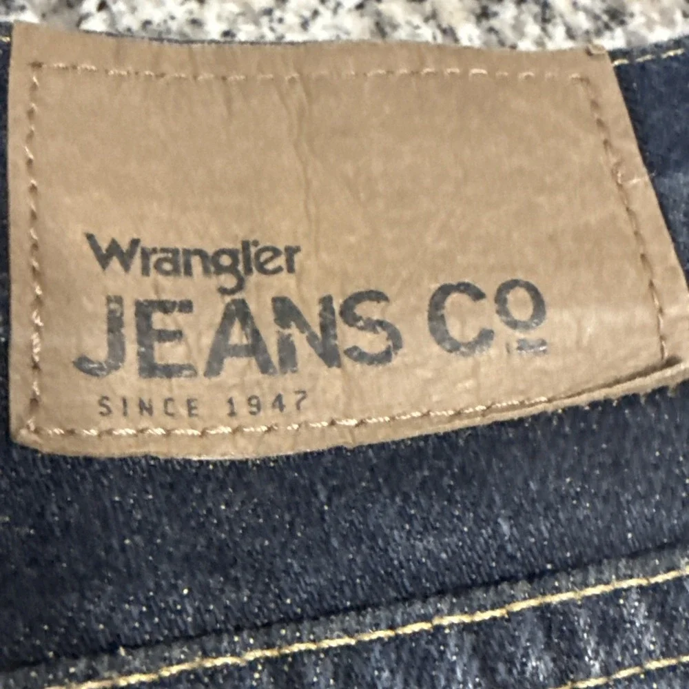 Wrangler Loose Wide Leg Straight 42x30 Dark‎ Wash mens